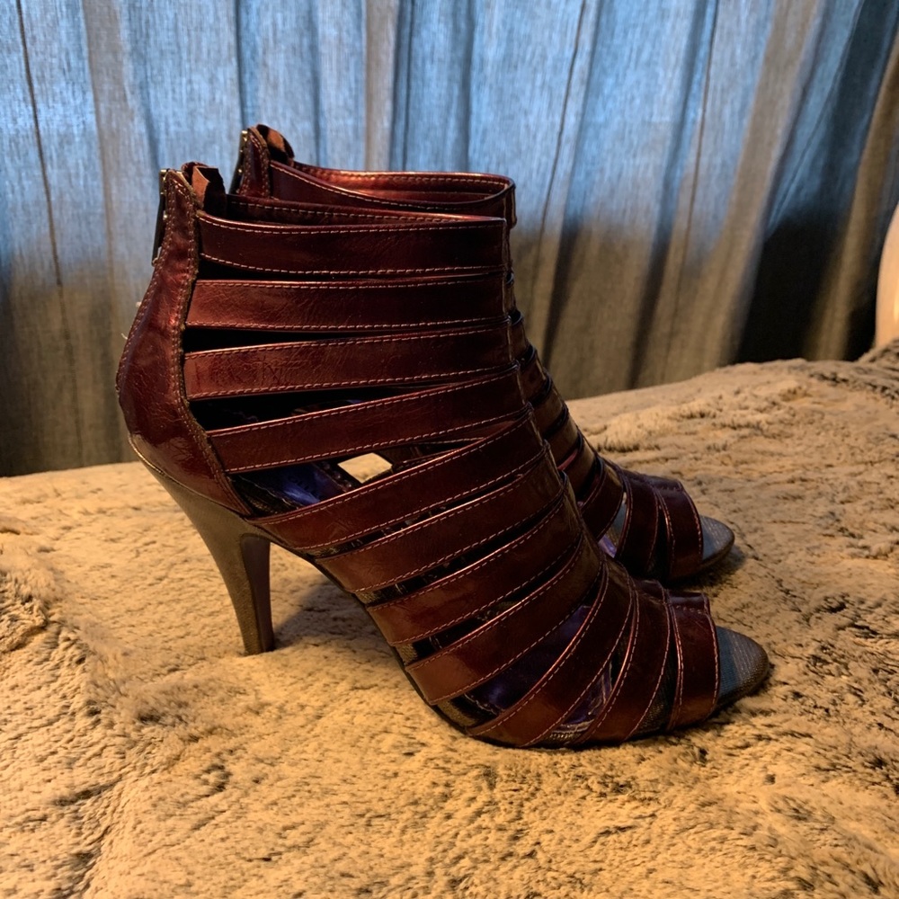 Eggplant strap style ankle boot/heels